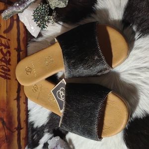 Alcalas cowhair slide sandals NWT